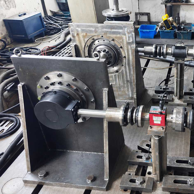 High-Precision, Long-Life Right-Angle Face Gear Gearbox